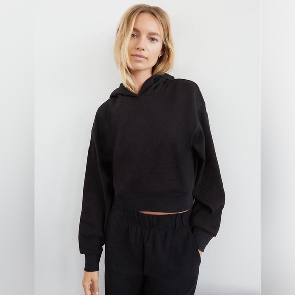 Aritzia The Group by Babaton - Thermal Hooded Longsleeve - Picture 3 of 6